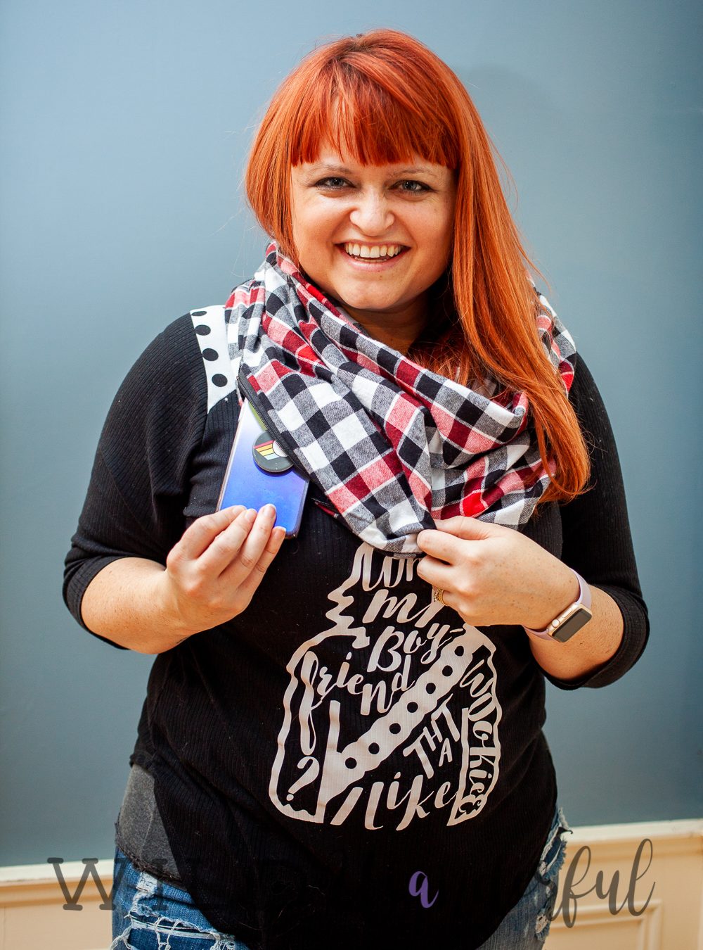 P4P Holiday Freebies :: Infinity Scarf w/Zipper Pocket